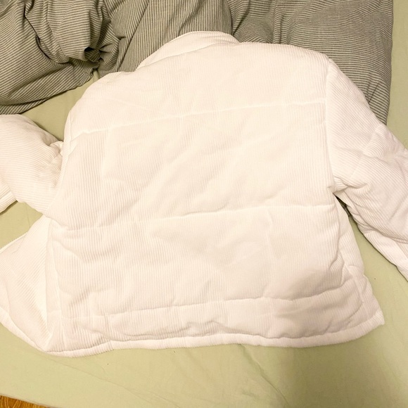 Cropped puffer jacket - Picture 5 of 6